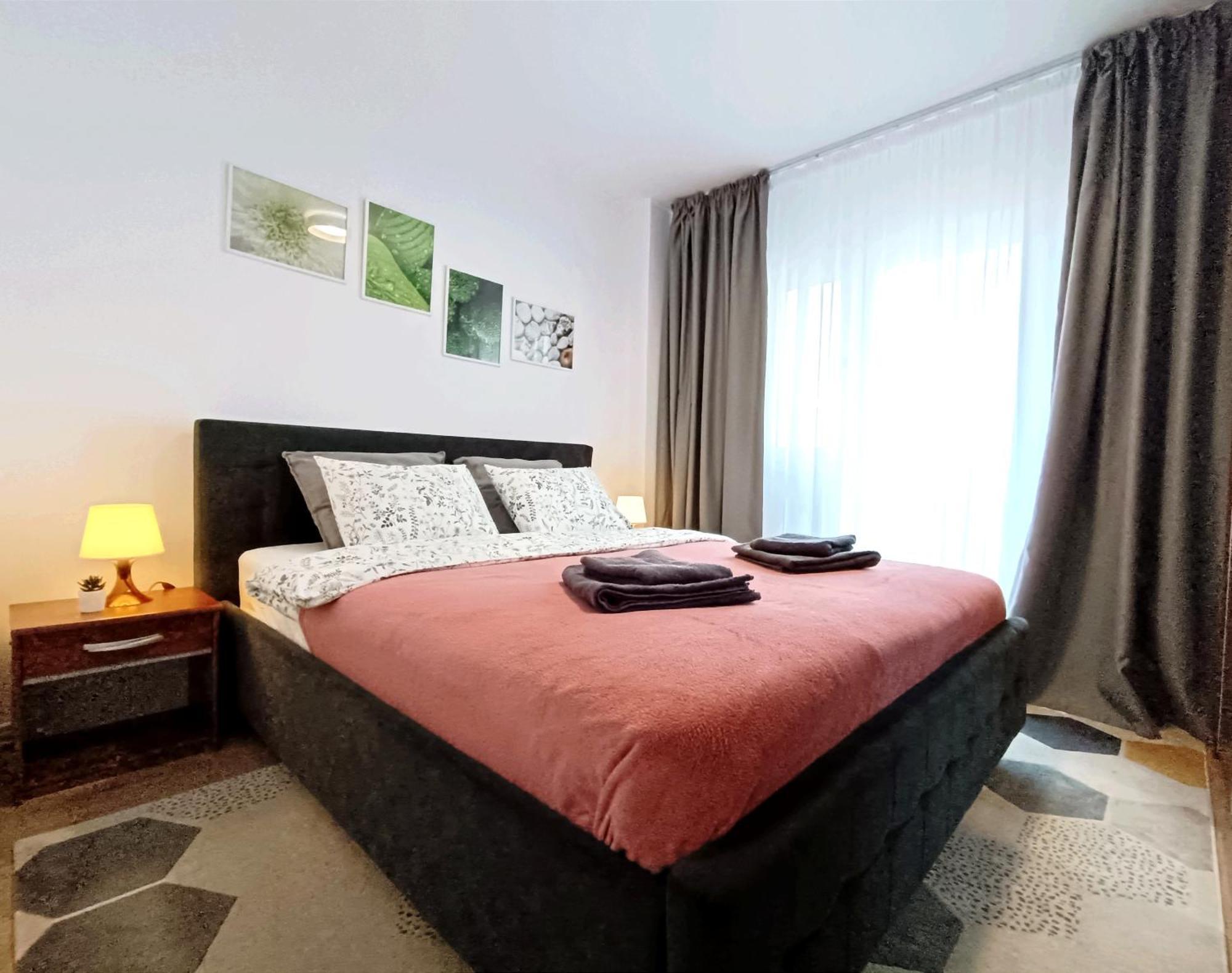 Mid-Term Rental Racadau Apartment ブラショフ エクステリア 写真